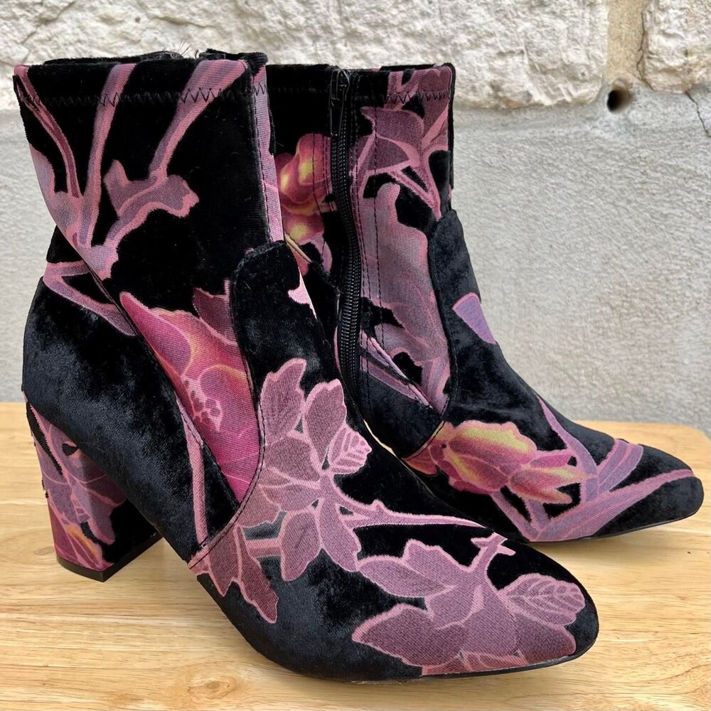Steve Madden Elissa Velvet Floral Booties Black Pink Plum Block Heel Size 7.5